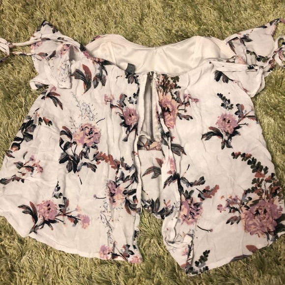 Spring outfit bundle! - Picture 3 of 8